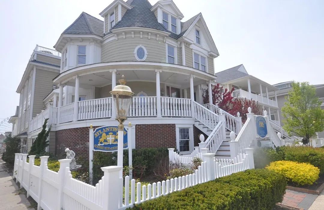 Atlantis Inn Hotel (Adults Only)-1